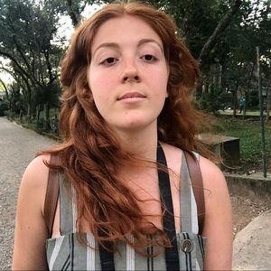 Meet your Posher, Lya